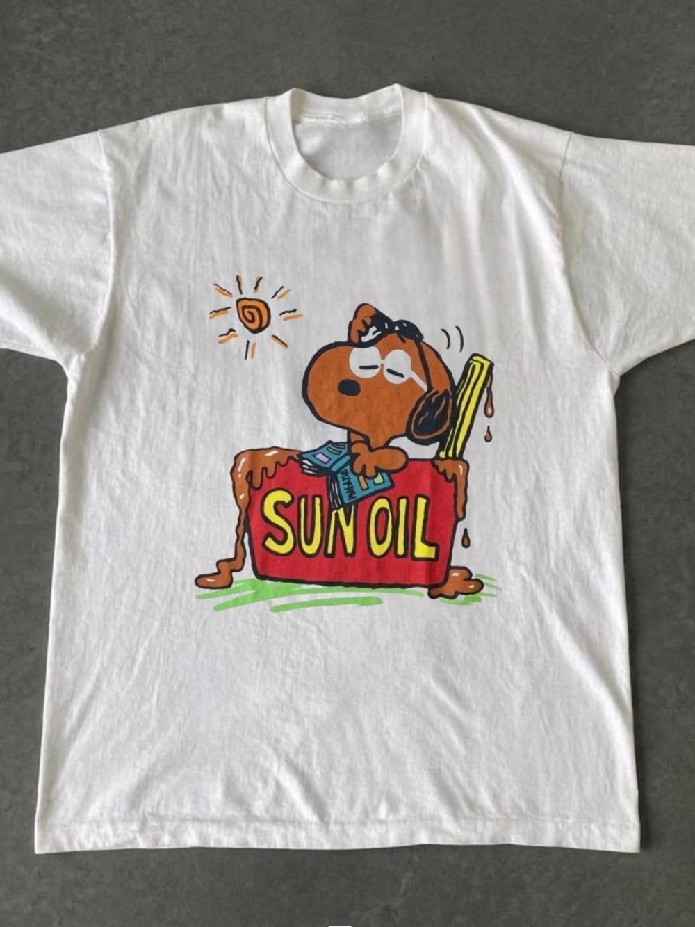 Gildan White T-Shirt with Colorful Sun Oil Dog Graphic